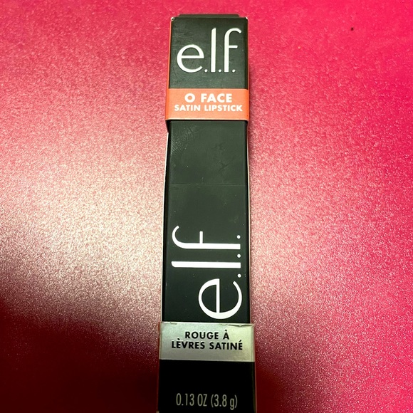 BNIB E.L.F ‘O Face Satin Lipstick’ in shade ‘standing ovation’ - Picture 2 of 5